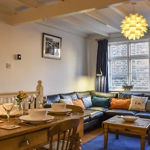https://herring-cottage.yorkshirehotels.net